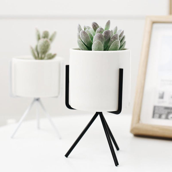 Small Tripod Planters (3 pcs)